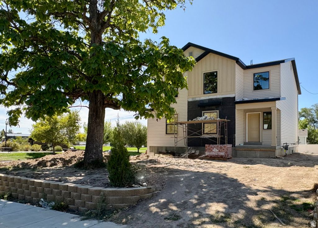 97 E CRESTWOOD, Kaysville, UT 84037 — exterior