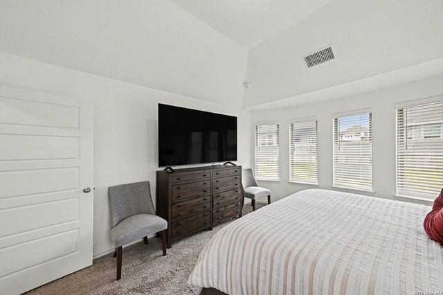 4964 Park Mnr, Marion, TX 78124