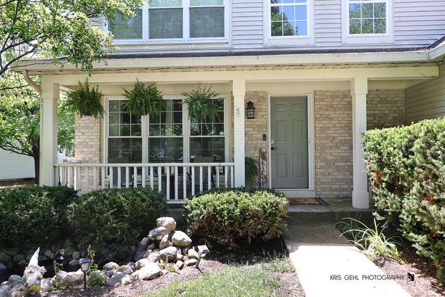 1115 E FOX CHASE Drive, Round Lake Beach, IL 60073