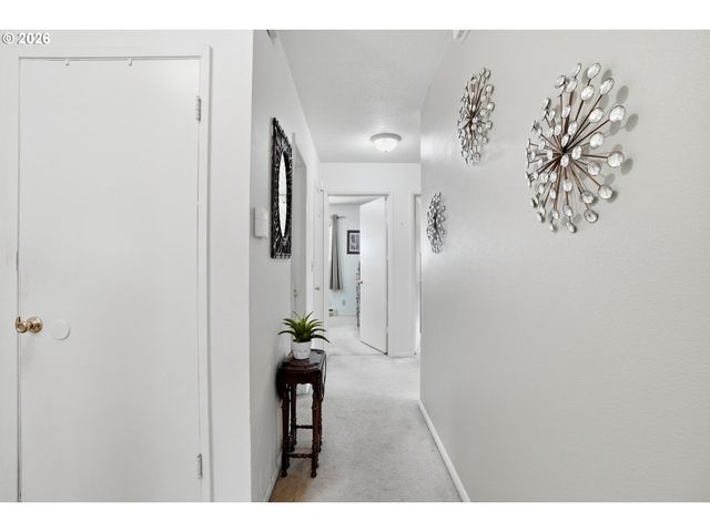 8802 N CHASE Ave, Portland, OR 97217