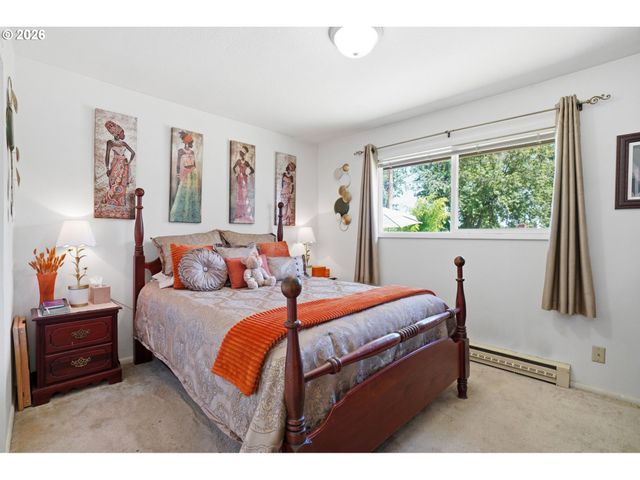 8802 N CHASE Ave, Portland, OR 97217