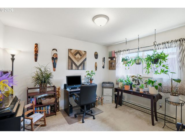 8802 N CHASE Ave, Portland, OR 97217