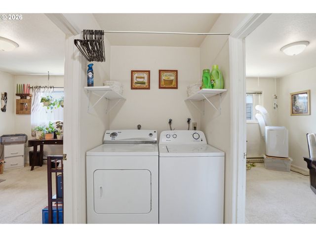 8802 N CHASE Ave, Portland, OR 97217