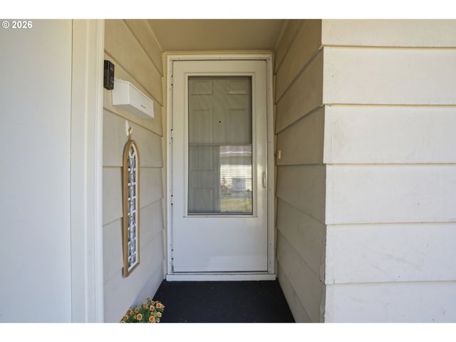 8802 N CHASE Ave, Portland, OR 97217