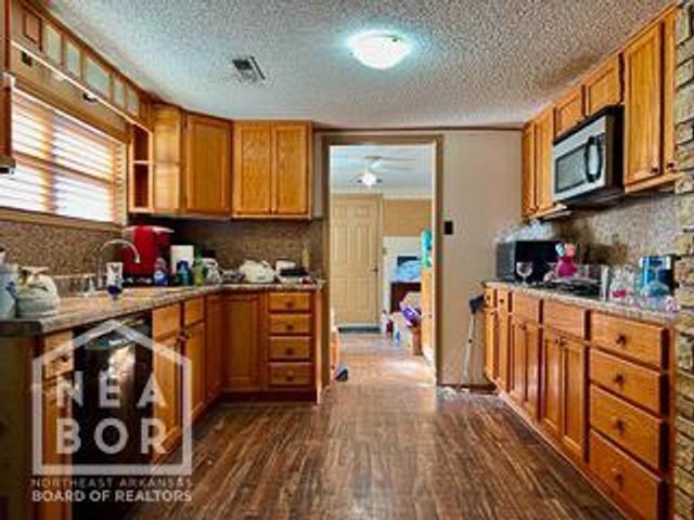 4417 E Highland Drive E, Jonesboro, AR 72401