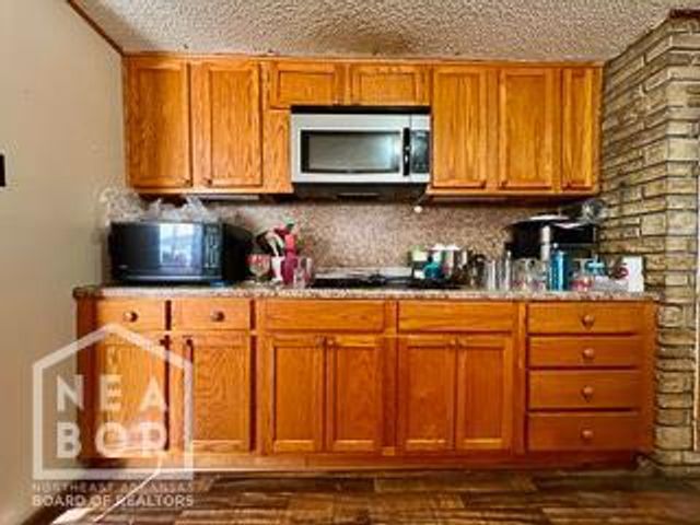 4417 E Highland Drive E, Jonesboro, AR 72401