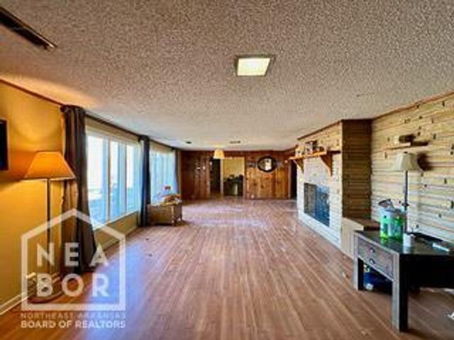 4417 E Highland Drive E, Jonesboro, AR 72401