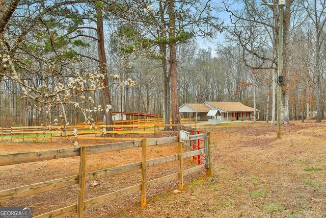 67 Fall Drive, Zebulon, GA 30295