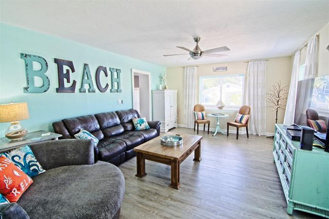 2219 AVENUE C, Bradenton Beach, FL 34217