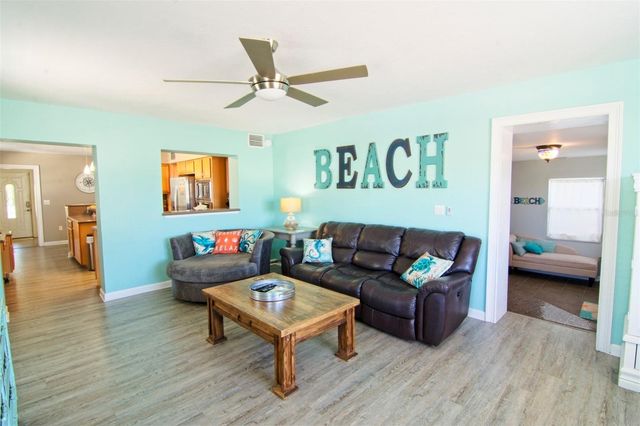 2219 AVENUE C, Bradenton Beach, FL 34217