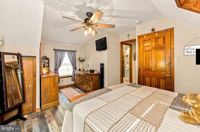 15 EAGLE CT, Sicklerville, NJ 08081