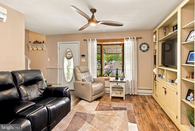 15 EAGLE CT, Sicklerville, NJ 08081