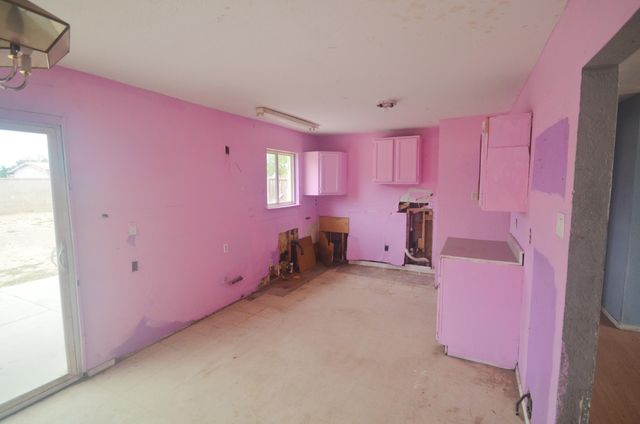 5941 Eucariz Avenue SW, Albuquerque, NM 87121
