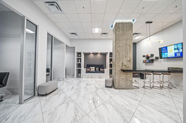 5925 Almeda Road 11406, Houston, TX 77004