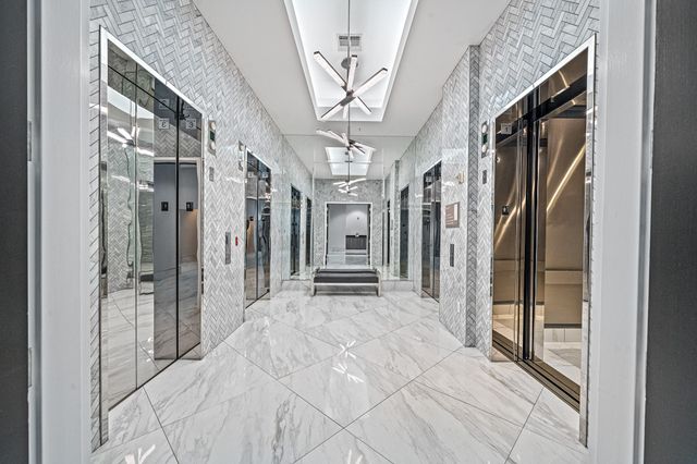 5925 Almeda Road 11406, Houston, TX 77004