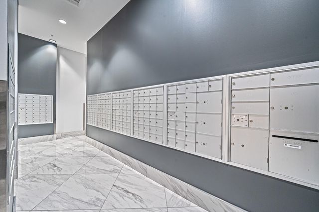 5925 Almeda Road 11406, Houston, TX 77004