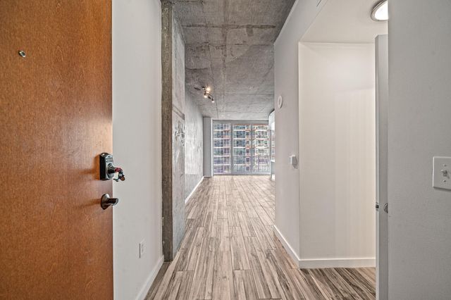 5925 Almeda Road 11406, Houston, TX 77004