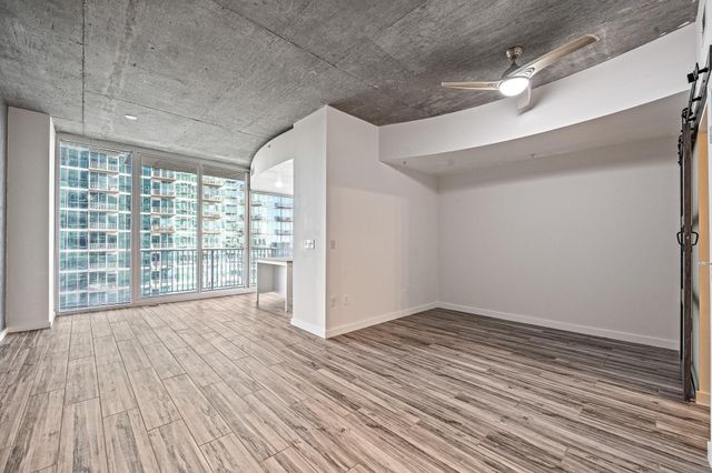 5925 Almeda Road 11406, Houston, TX 77004