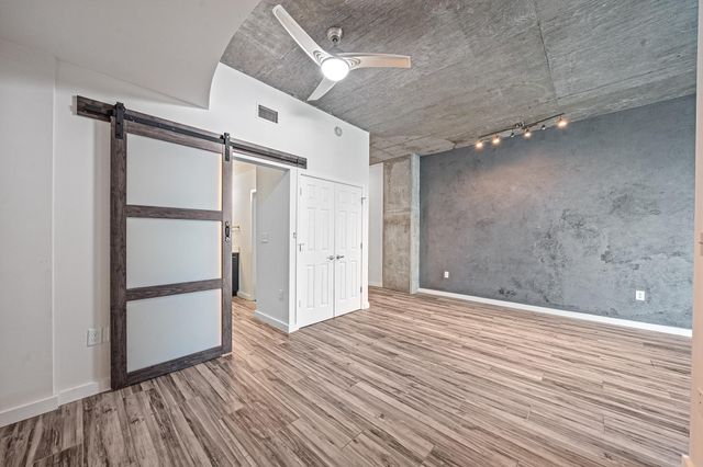 5925 Almeda Road 11406, Houston, TX 77004