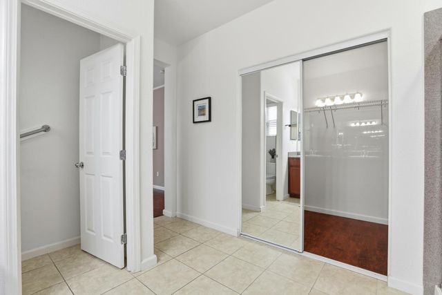 3520 Bridgeway Lakes Dr, West Sacramento, CA 95691