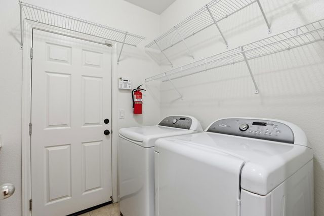 3520 Bridgeway Lakes Dr, West Sacramento, CA 95691