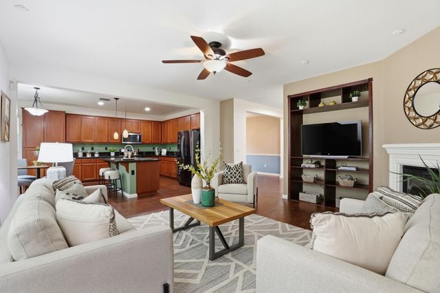 3520 Bridgeway Lakes Dr, West Sacramento, CA 95691