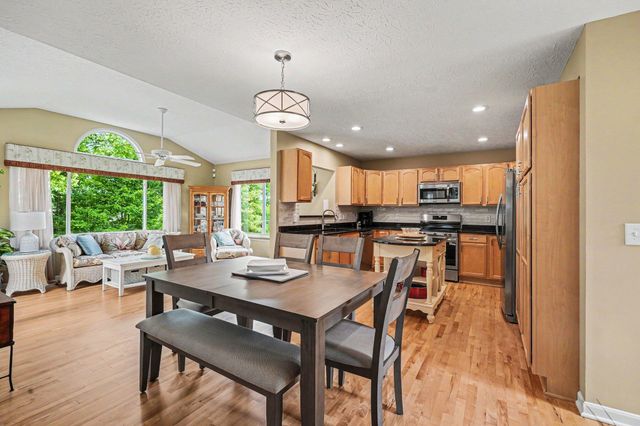 7037 Running Fox Court, Florence, KY 41042