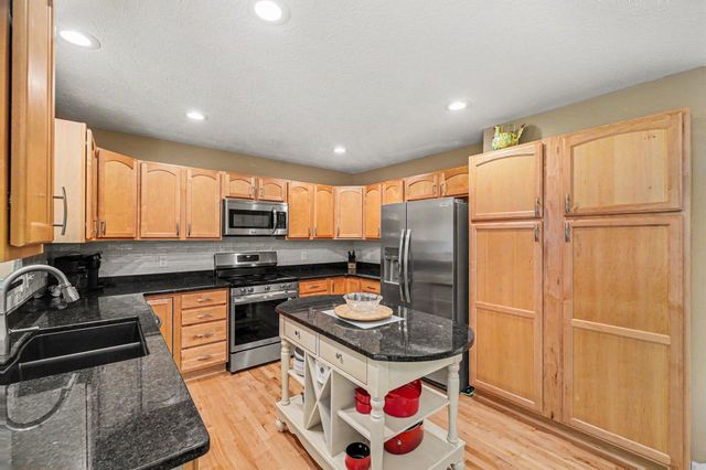 7037 Running Fox Court, Florence, KY 41042
