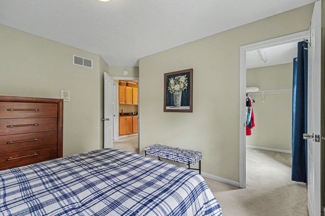 7037 Running Fox Court, Florence, KY 41042