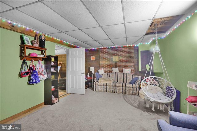 613 LEININGER AVE, Mohnton, PA 19540