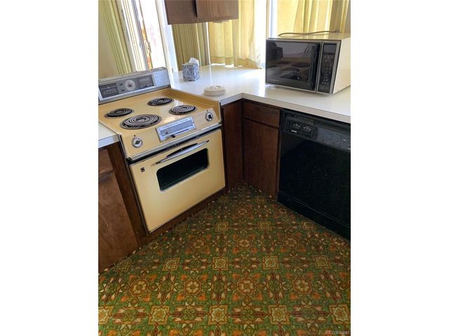 760 S Youngfield Ct, Lakewood, CO 80228