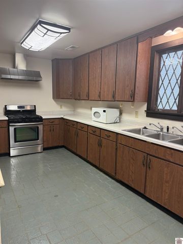 1326 Wilson Ave, Mayfield, KY 42066