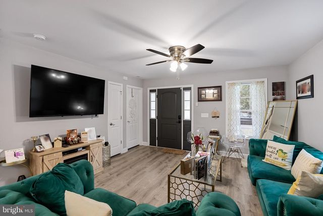 304 SEMINOLE TRAIL, Browns Mills, NJ 08015