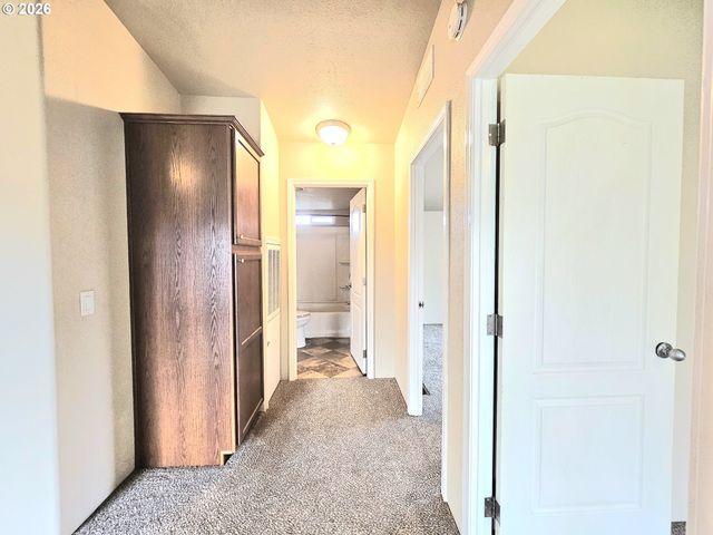 4285 FERGUS Ave, Eugene, OR 97402