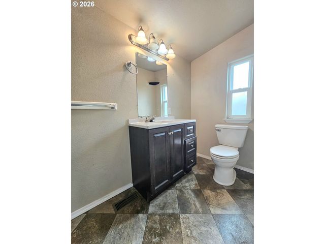 4285 FERGUS Ave, Eugene, OR 97402