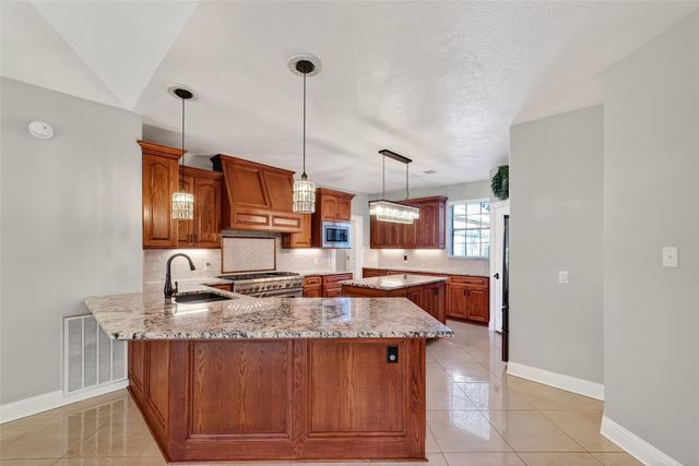 20711 Atascocita Shores Drive, Humble, TX 77346