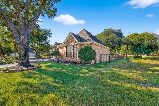 20711 Atascocita Shores Drive, Humble, TX 77346
