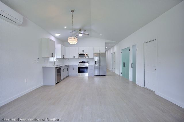 6421 Okinawa Avenue, Sebring, FL 33876