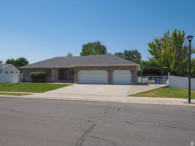 12142 S 3300 W, Riverton, UT 84065
