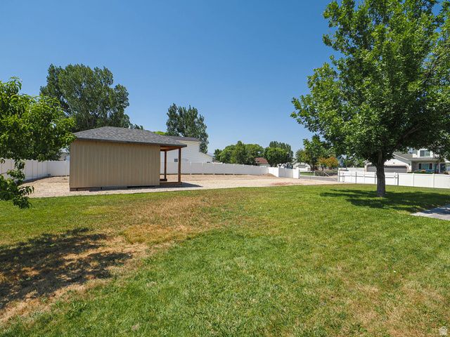 12142 S 3300 W, Riverton, UT 84065