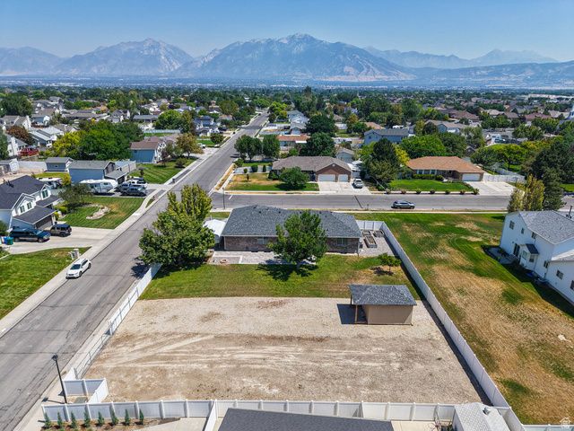12142 S 3300 W, Riverton, UT 84065