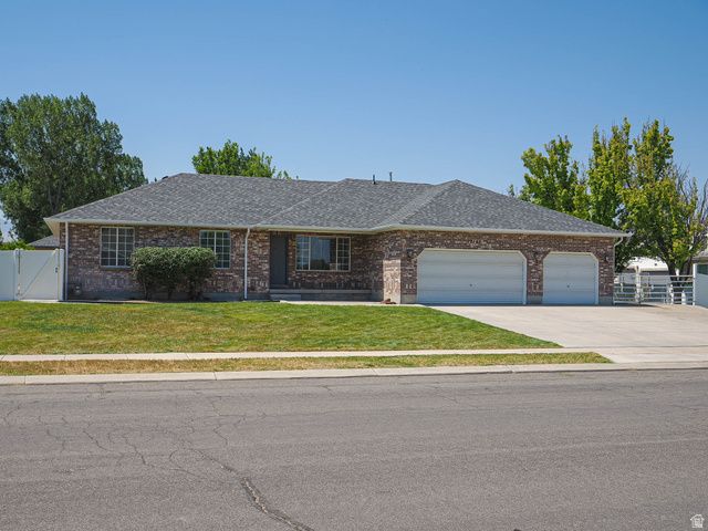 12142 S 3300 W, Riverton, UT 84065