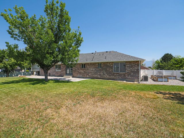 12142 S 3300 W, Riverton, UT 84065