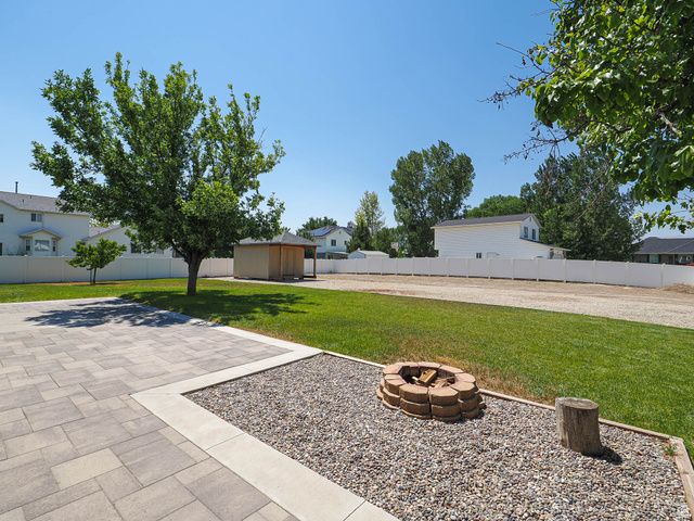 12142 S 3300 W, Riverton, UT 84065