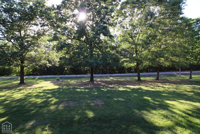 2 Caxambas Drive, Cherokee Village, AR 72529