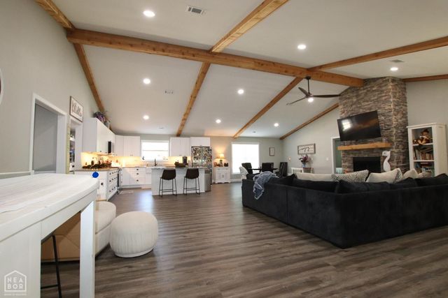 2 Caxambas Drive, Cherokee Village, AR 72529