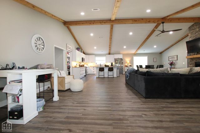 2 Caxambas Drive, Cherokee Village, AR 72529