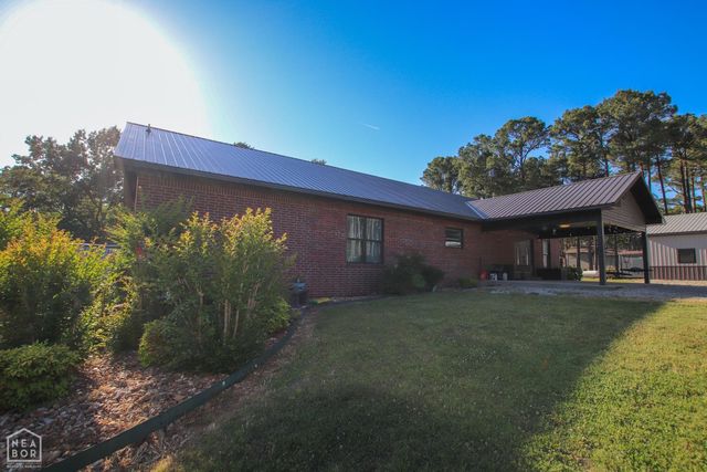 2 Caxambas Drive, Cherokee Village, AR 72529