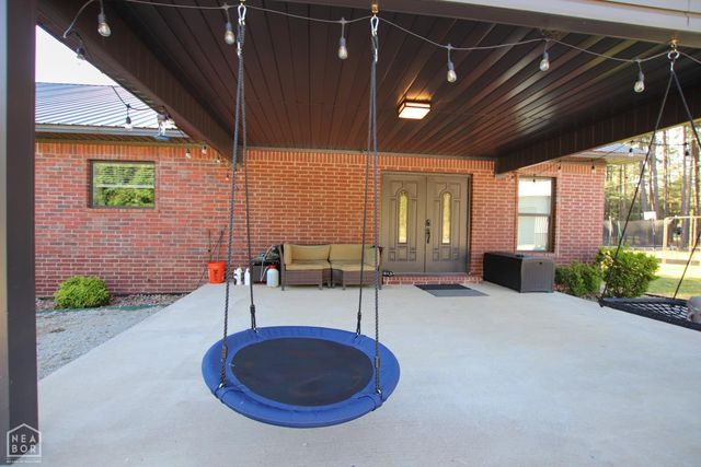 2 Caxambas Drive, Cherokee Village, AR 72529