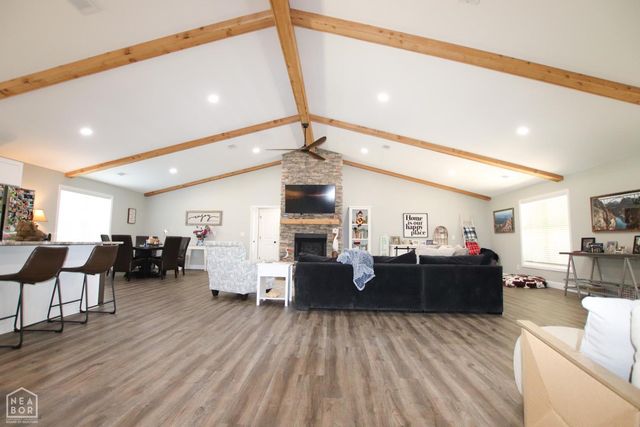 2 Caxambas Drive, Cherokee Village, AR 72529
